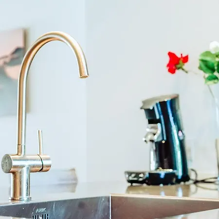 City Centre Apartment *
